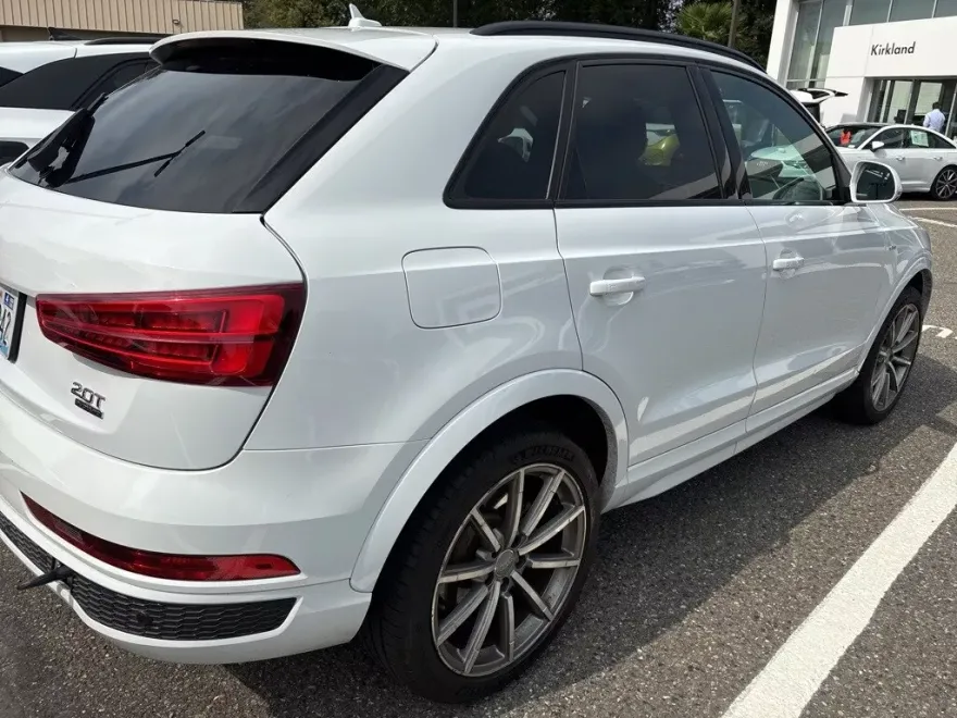 2017 Audi Q3 Prestige photo 1