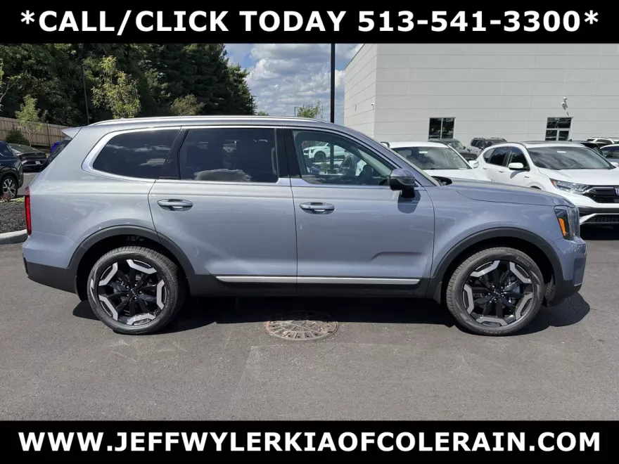 2025 Kia Telluride S photo 1