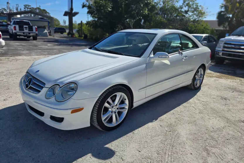 2006 Mercedes Benz CLK 350 photo 1