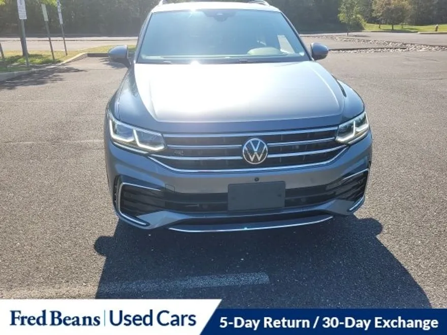2022 Volkswagen Tiguan SEL Premium R-Line photo 1