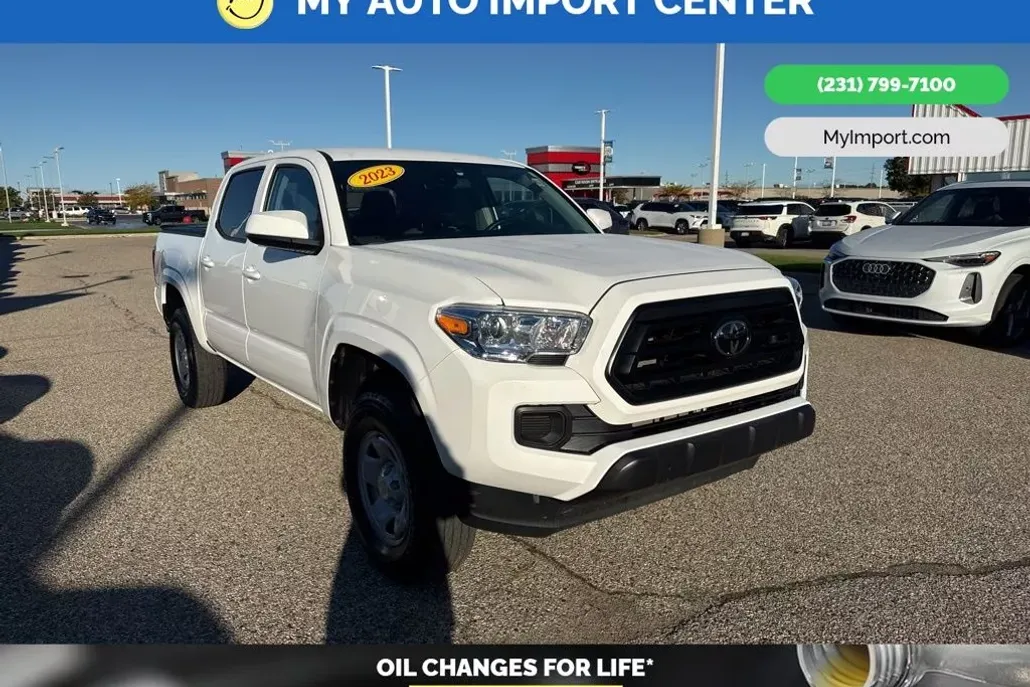 2023 Toyota Tacoma SR V6 photo 1