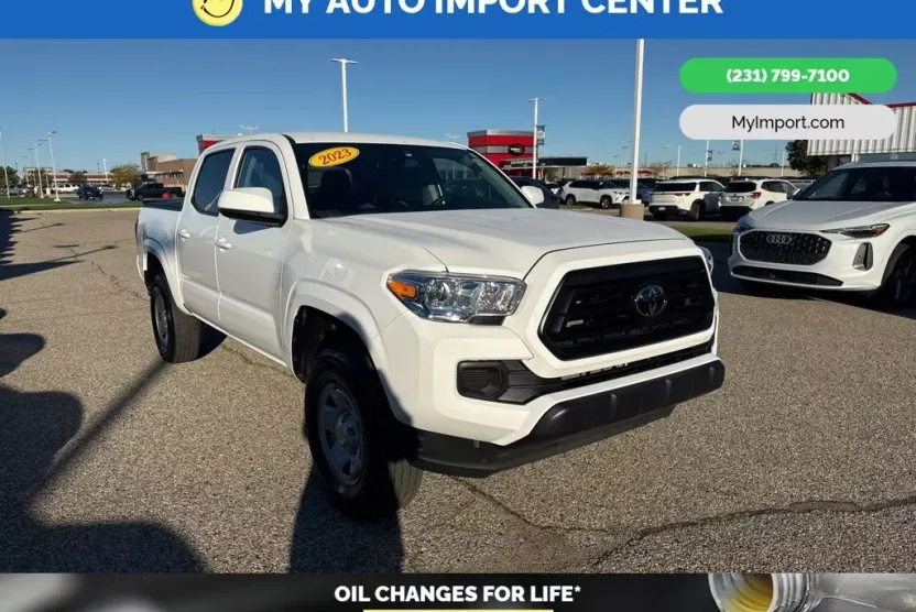 2023 Toyota Tacoma SR V6 photo 1