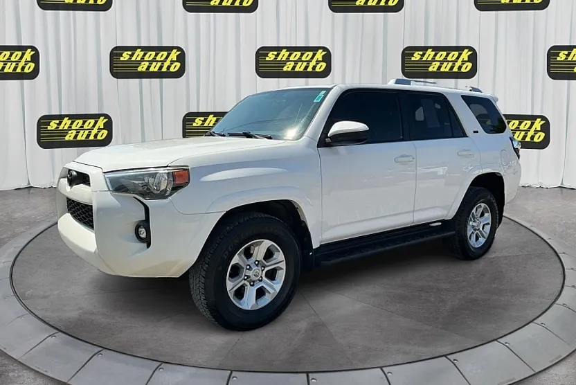 2014 Toyota 4Runner SR5 photo 1