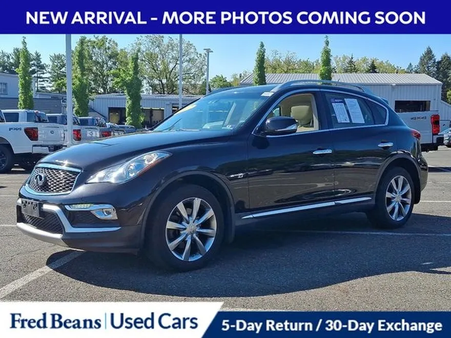2017 Infiniti QX50 Base photo 1