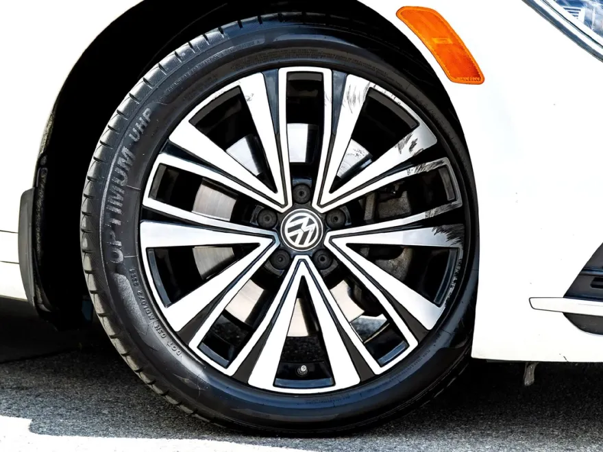 2020 Volkswagen Arteon SE photo 1