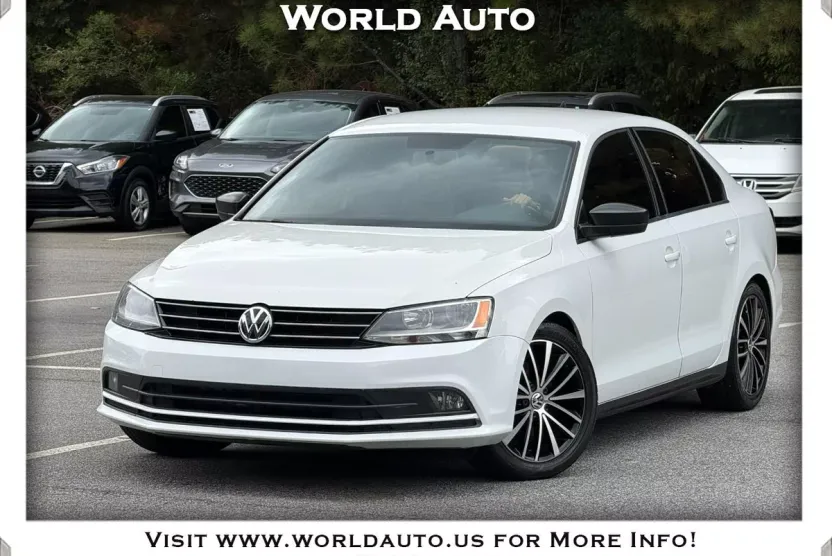 2016 Volkswagen Jetta Sport photo 1