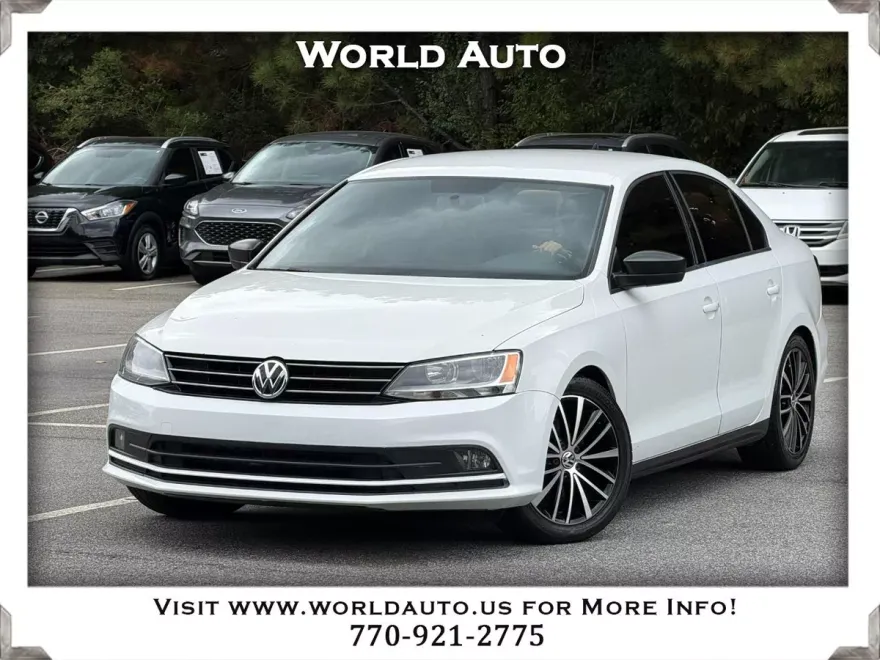 2016 Volkswagen Jetta Sport photo 1