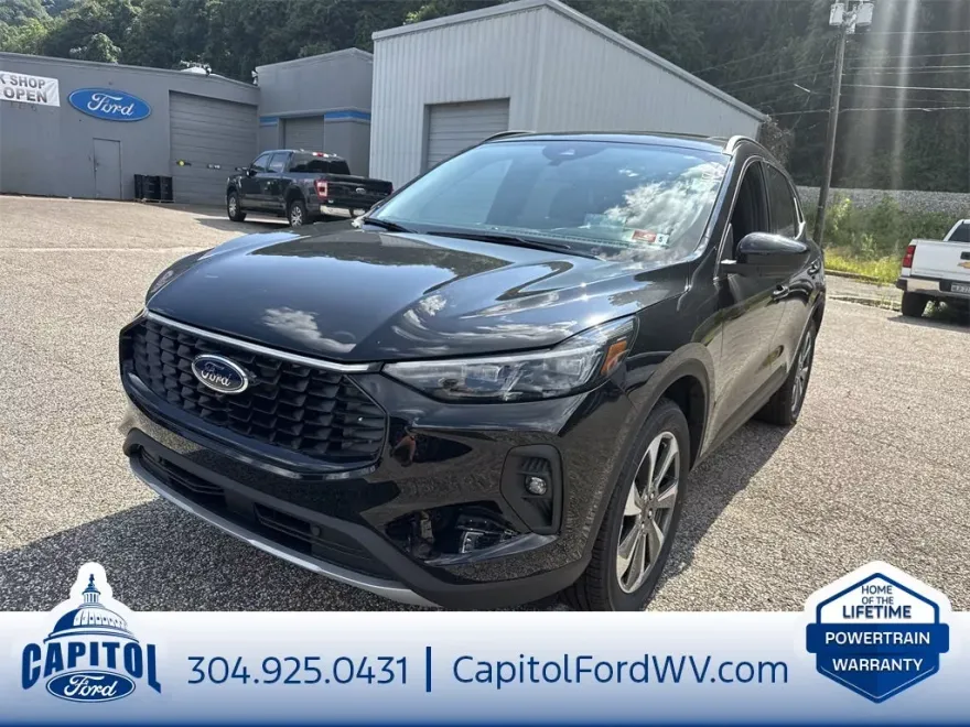 2025 Ford Escape Hybrid Platinum photo 1