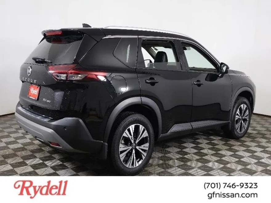 2021 Nissan Rogue SV photo 1