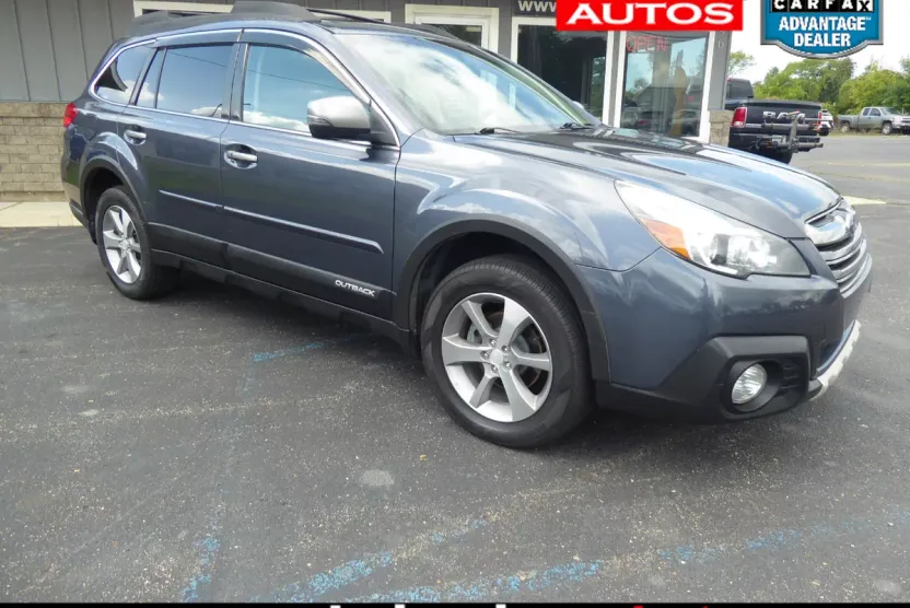 2014 Subaru Outback 2.5i Limited photo 1