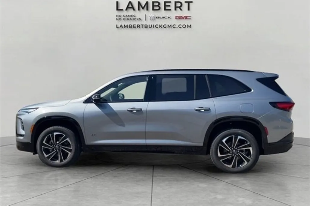2026 Buick Enclave Sport Touring photo 1