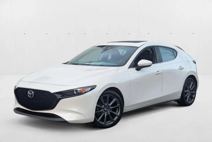 2022 Mazda Mazda3 Preferred Hatchback photo 1