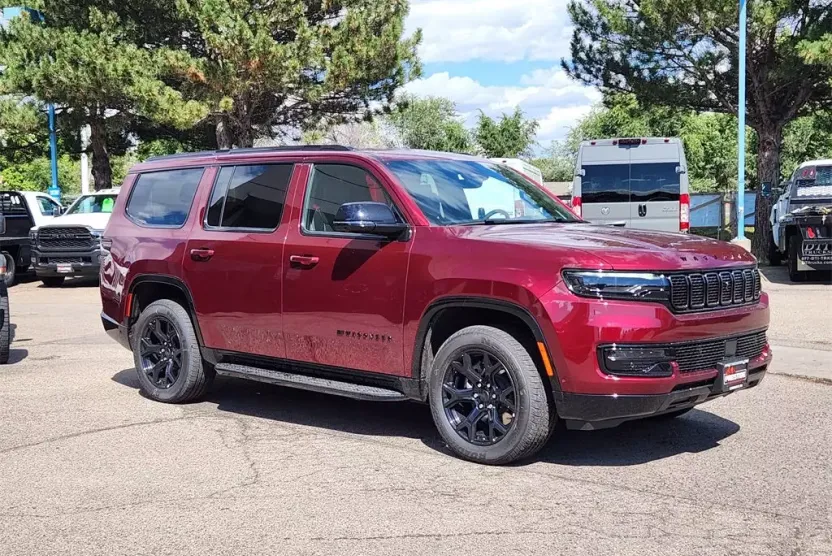 2025 Jeep Wagoneer Series II photo 1