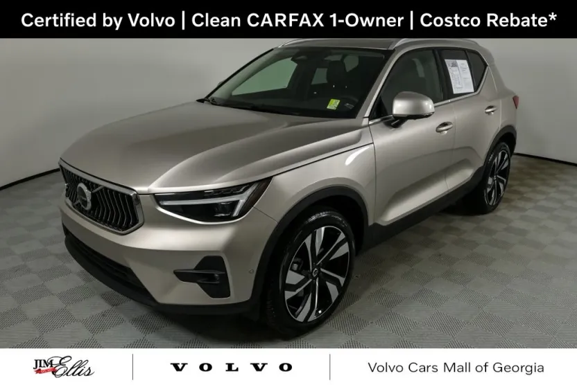 2024 Volvo XC40 Plus photo 1