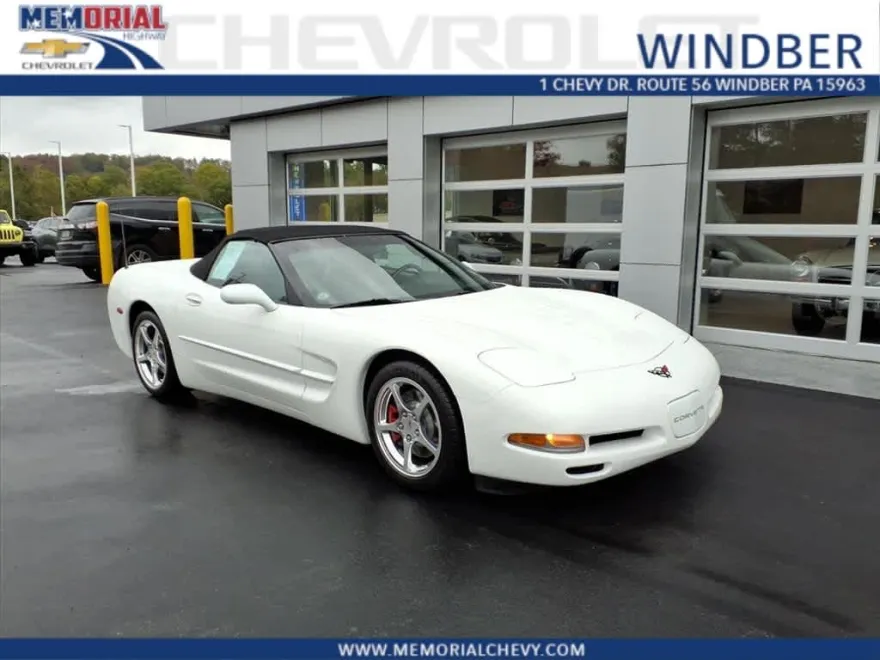 2004 Chevrolet Corvette photo 1