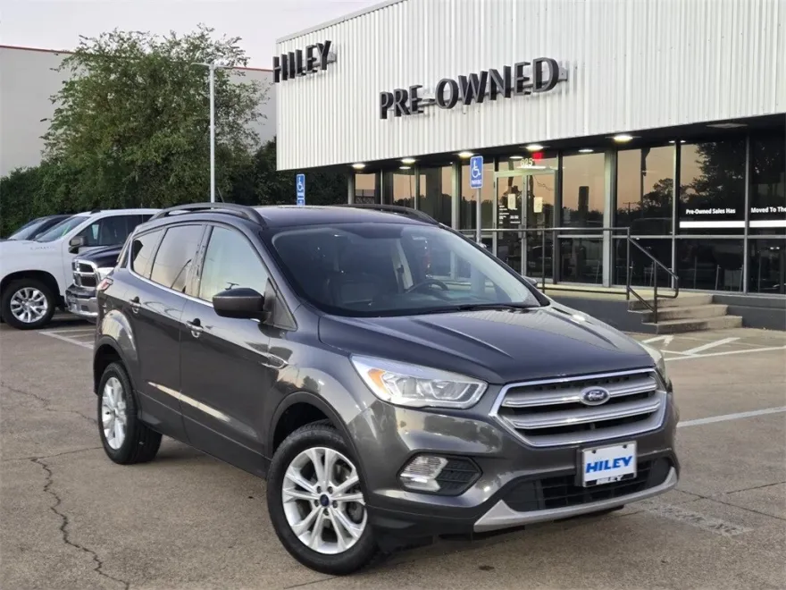2018 Ford Escape SEL photo 1