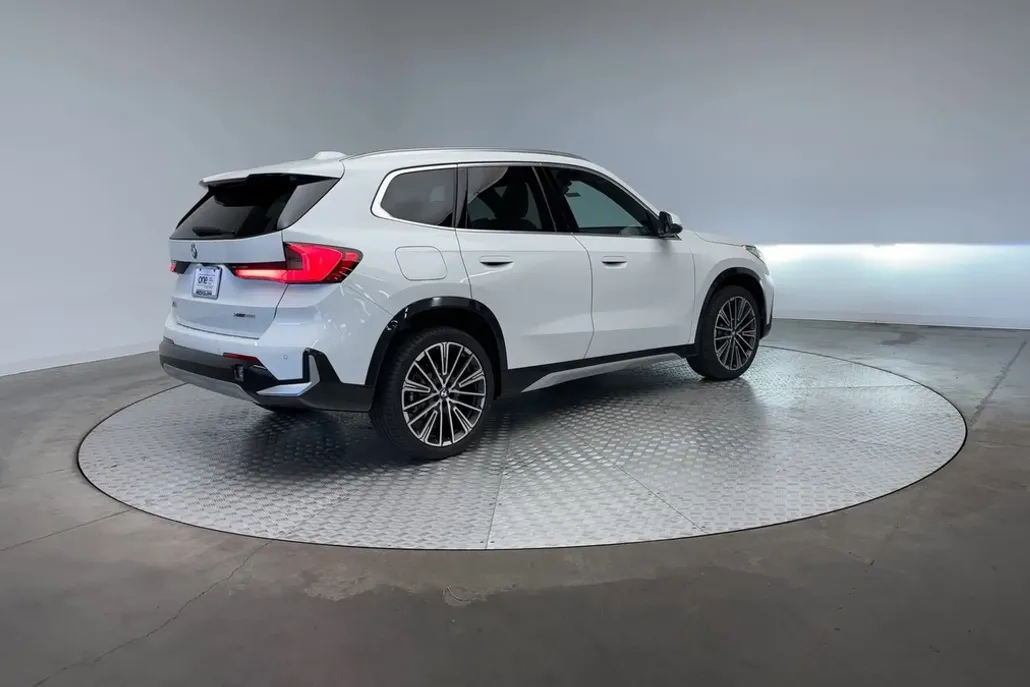 2025 Bmw X1 XDrive28i photo 1