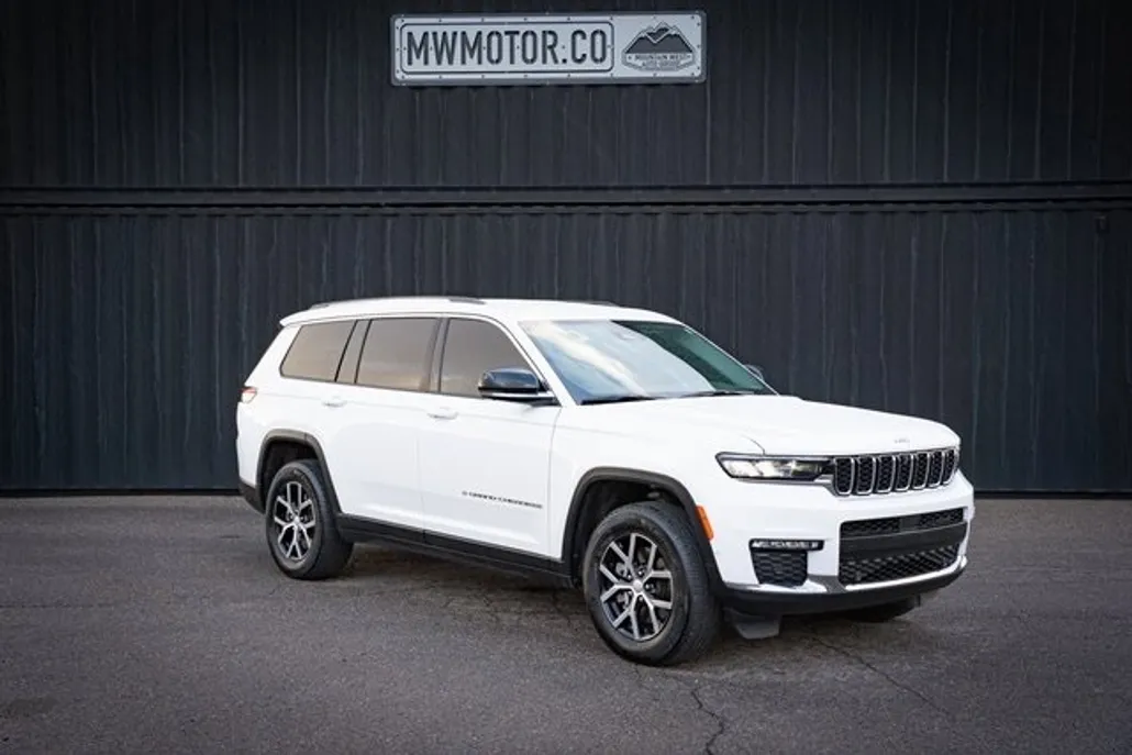 2023 Jeep Grand Cherokee Limited photo 1