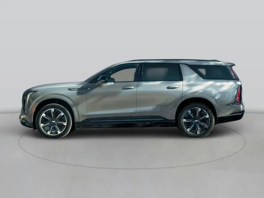 2026 Cadillac Escalade Luxury photo 1