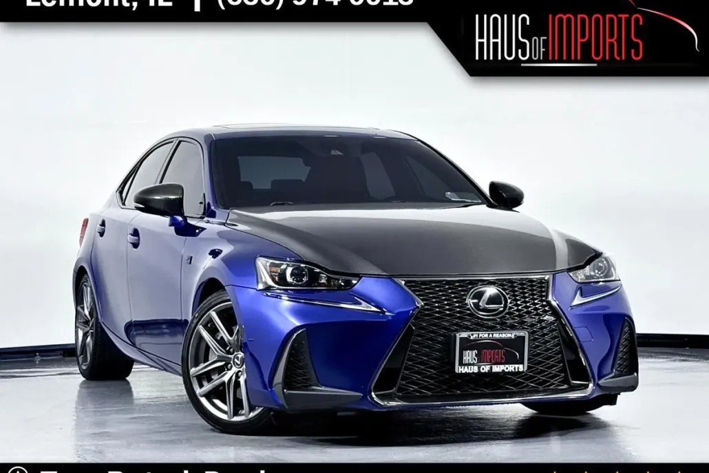 2019 Lexus IS 300 photo 1