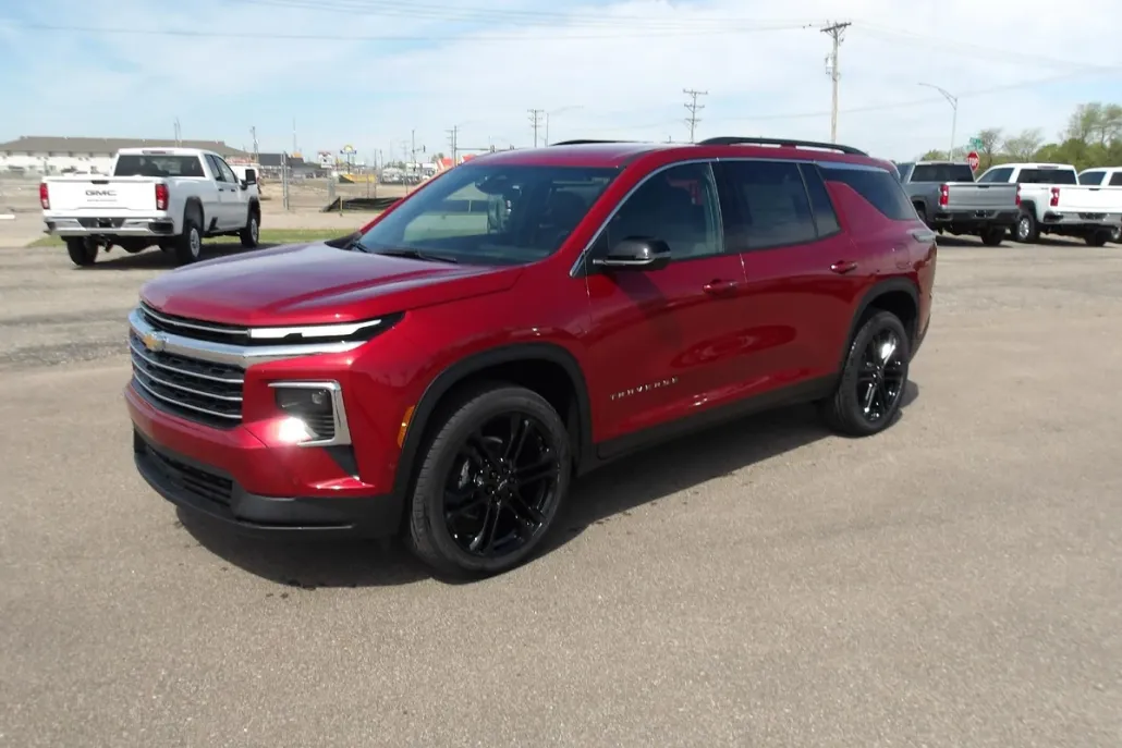 2025 Chevrolet Traverse photo 1