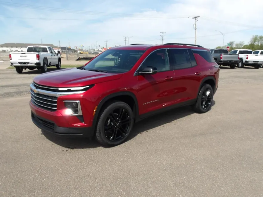 2025 Chevrolet Traverse photo 1