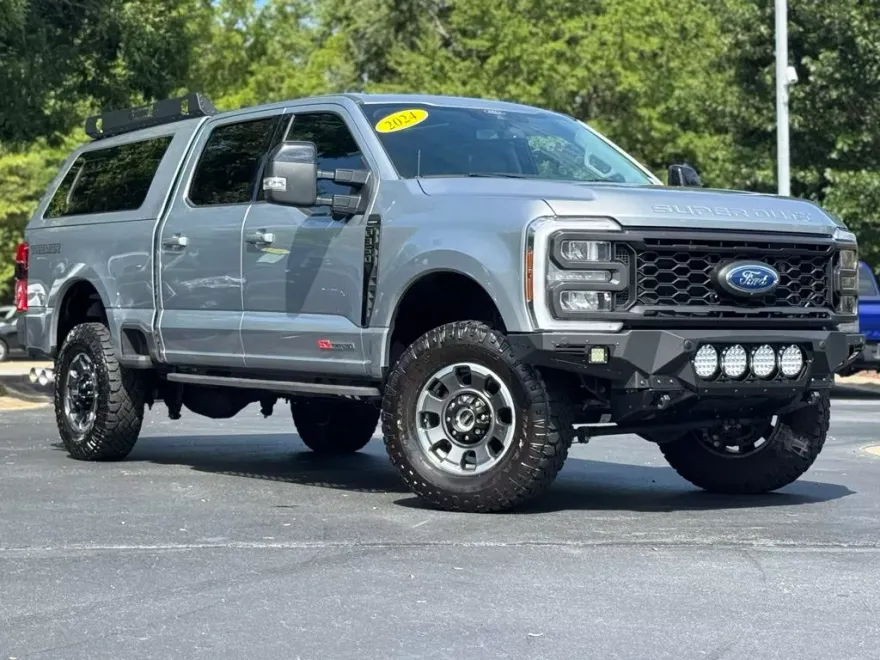 2024 Ford F-350 Lariat photo 1