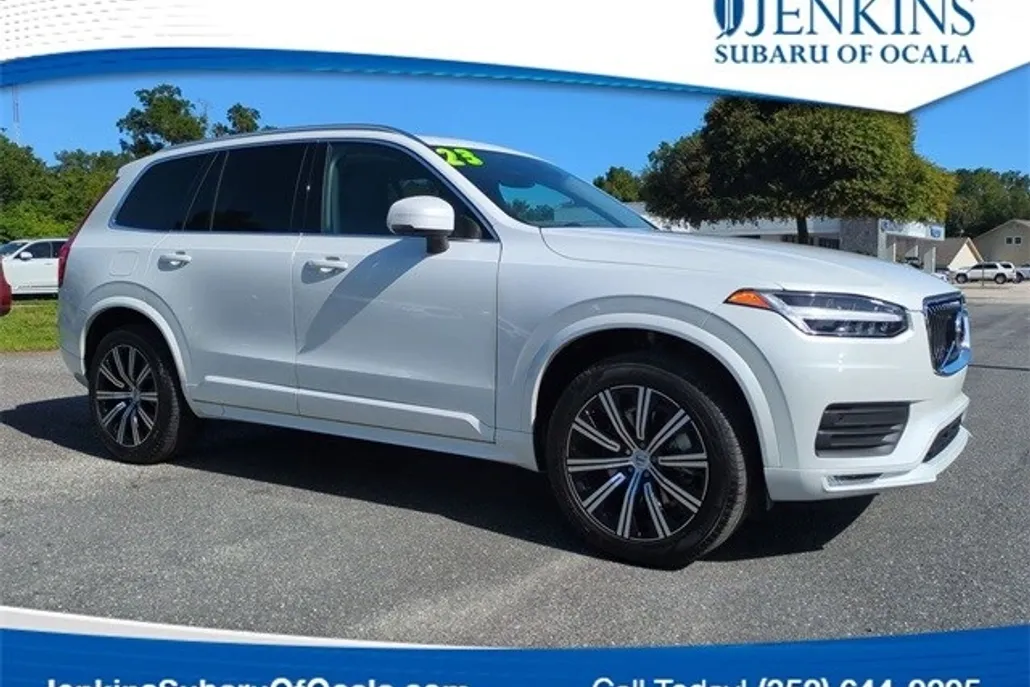 2023 Volvo XC90 B5 Core photo 1