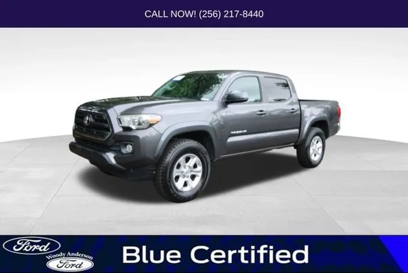 2017 Toyota Tacoma SR5 photo 1