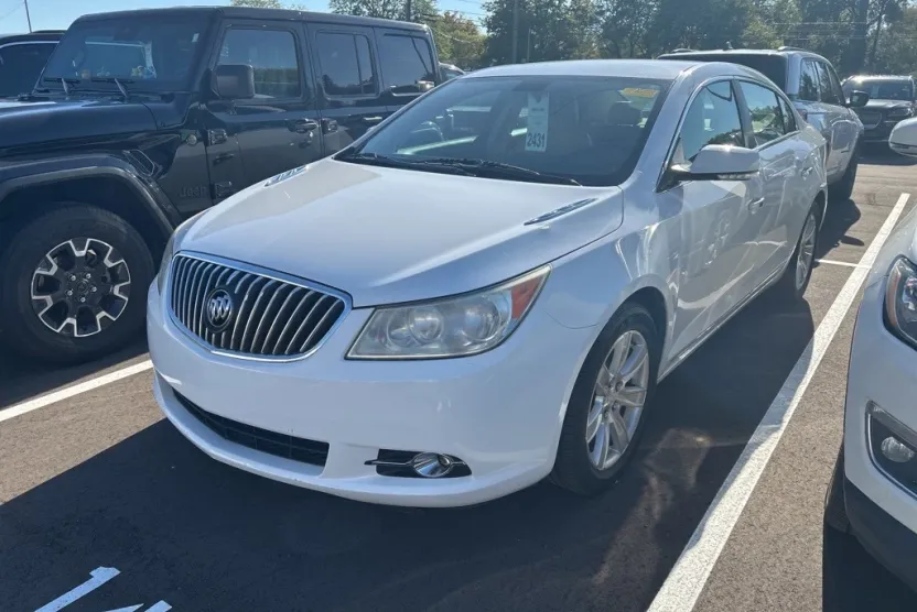2013 Buick LaCrosse Leather photo 1