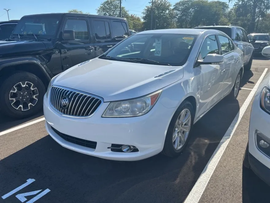 2013 Buick LaCrosse Leather photo 1