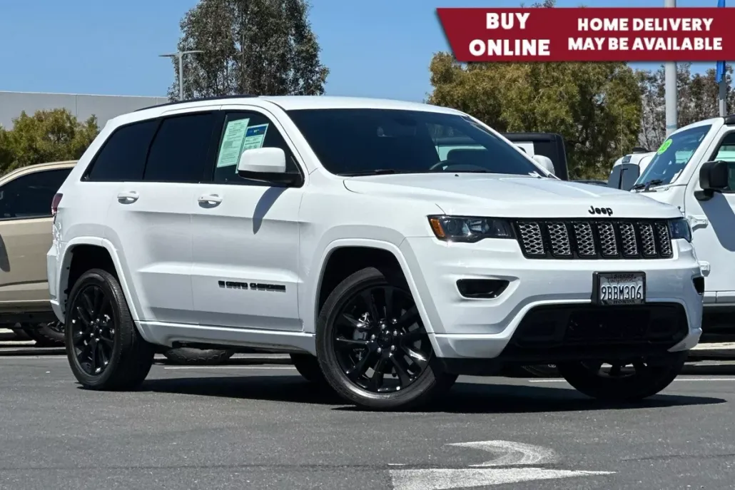 2022 Jeep Cherokee Laredo X photo 1