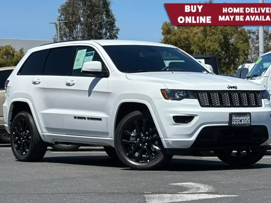 2022 Jeep Cherokee Laredo X photo 1