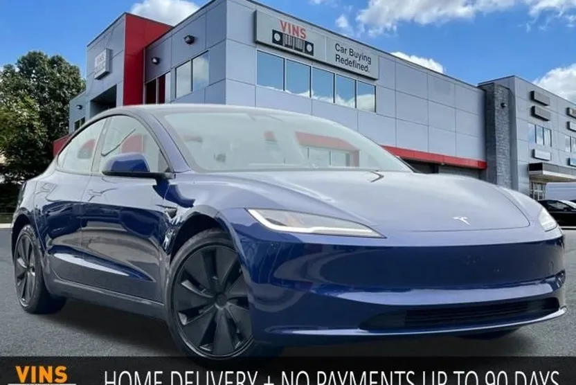 2024 Tesla Model 3 Long Range photo 1