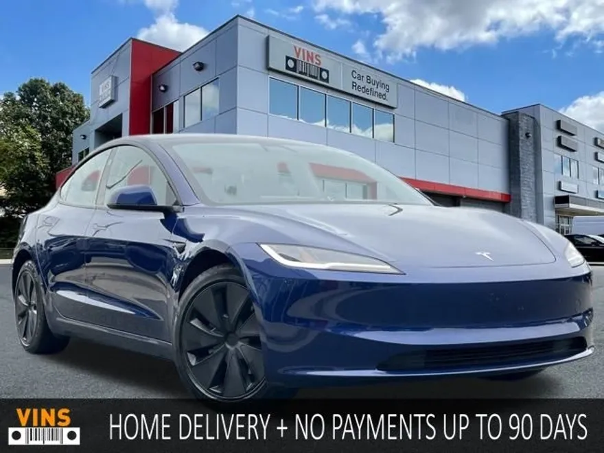 2024 Tesla Model 3 Long Range photo 1