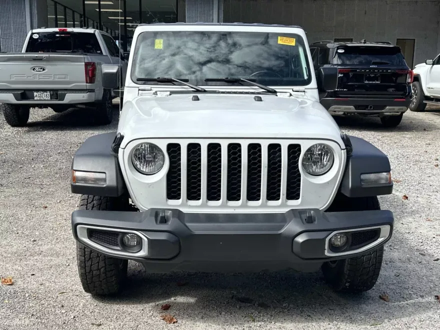 2021 Jeep Gladiator Sport photo 1
