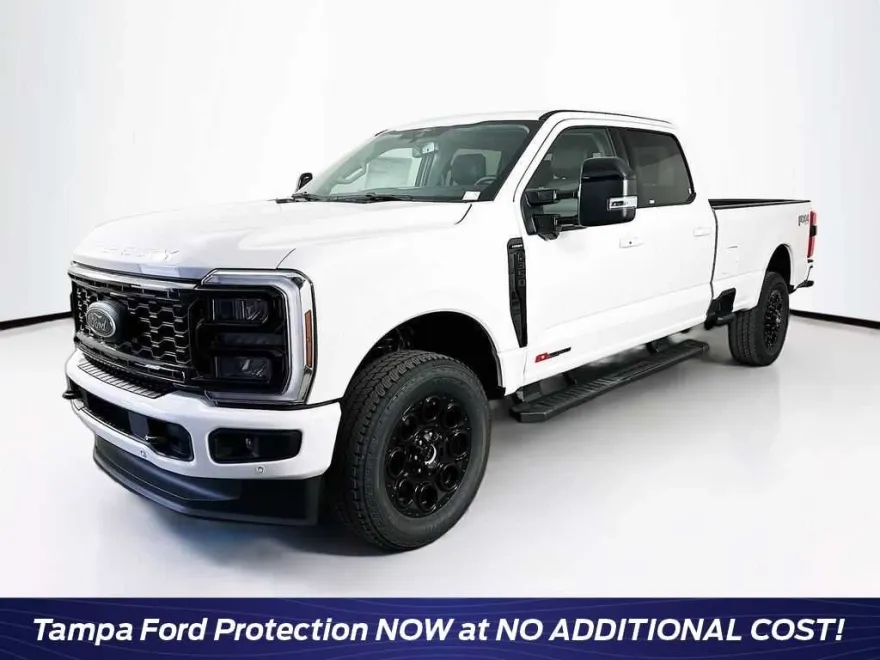 2025 Ford F-350 Lariat photo 1