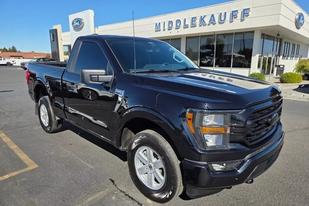 2023 Ford F-150 XLT photo 1