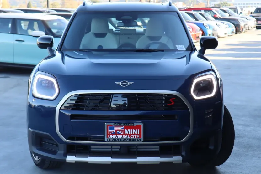 2025 Mini Countryman S ALL4 photo 1