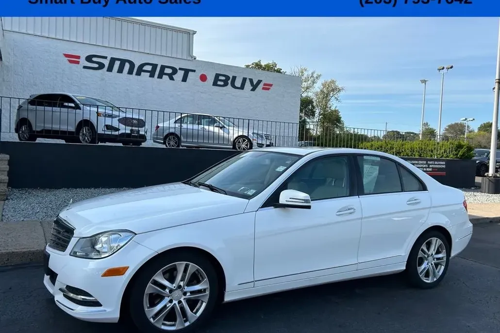 2013 Mercedes Benz C 250 Sport photo 1