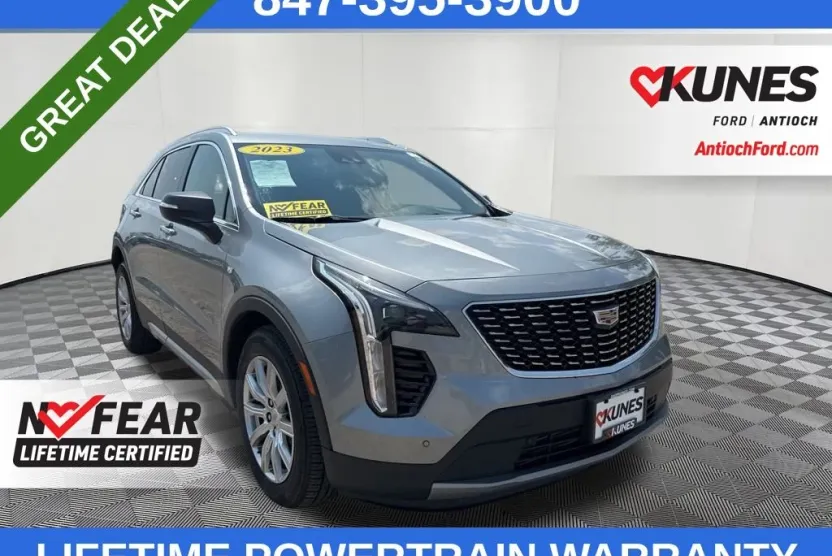 2023 Cadillac XT4 Premium Luxury photo 1