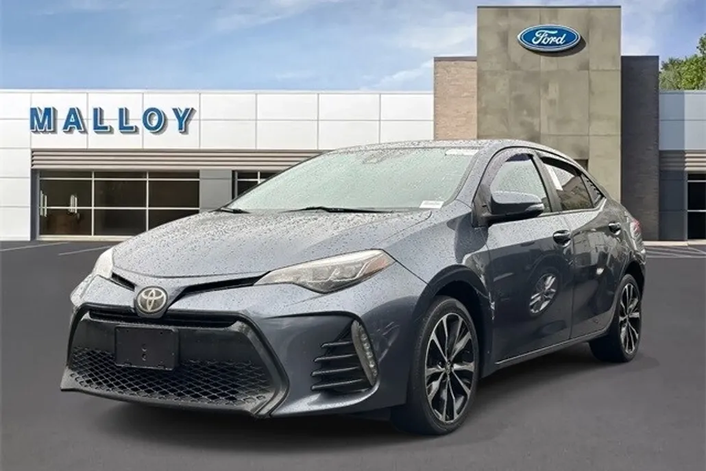 2018 Toyota Corolla XSE photo 1