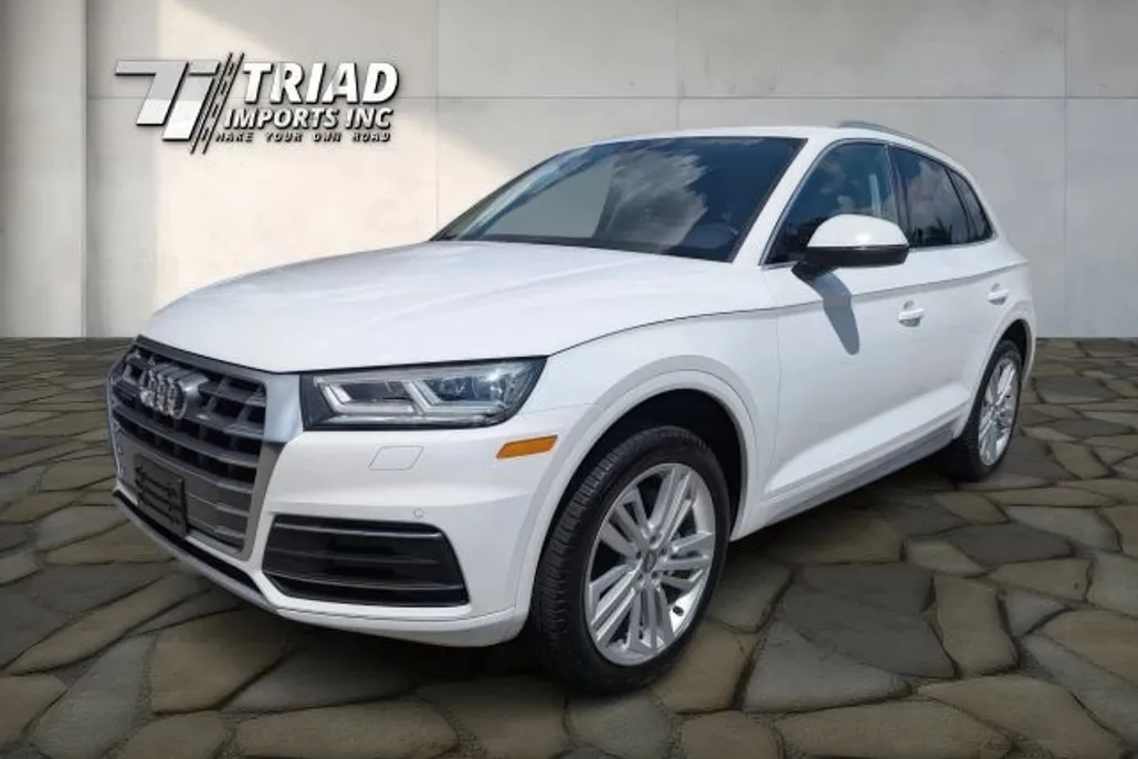 2018 Audi Q5 Premium Plus photo 1