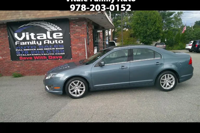 2012 Ford Fusion SEL photo 1