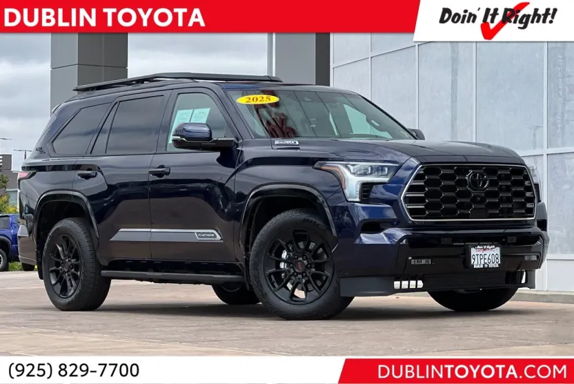 2025 Toyota Sequoia Platinum photo 1