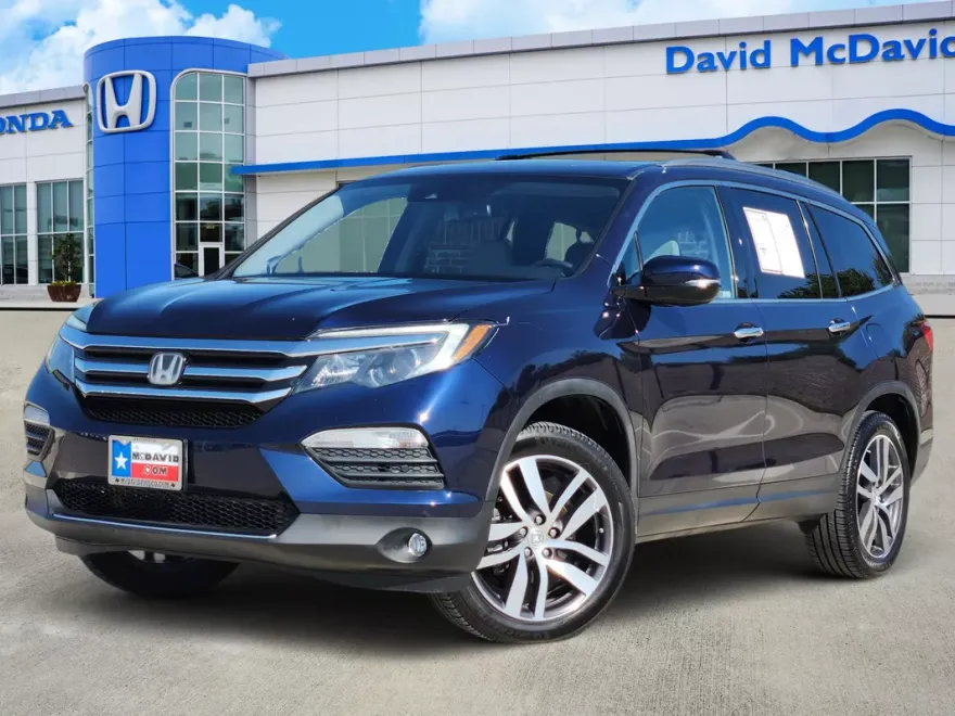 2018 Honda Pilot Touring photo 1