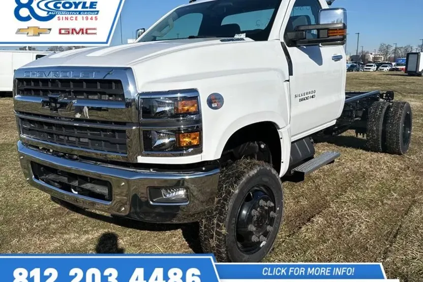 2024 Chevrolet Silverado 5500HD Work Truck photo 1