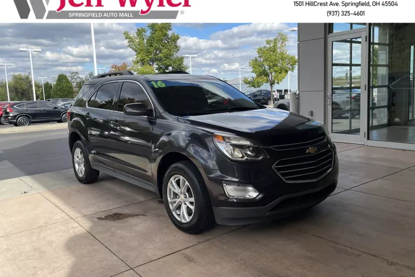 2016 Chevrolet Equinox LT photo 1