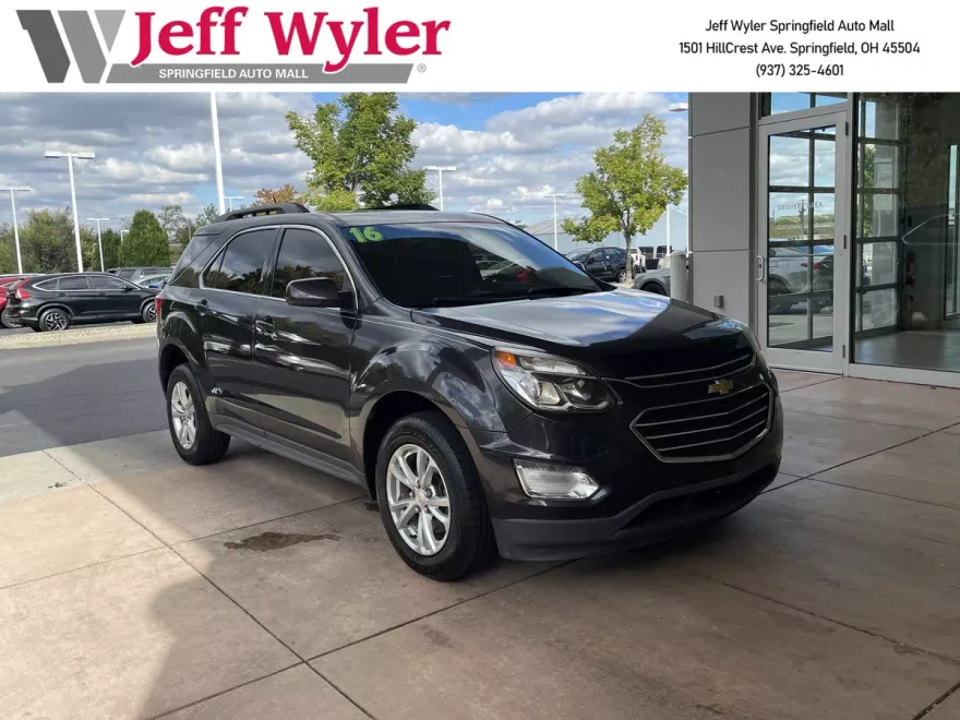 2016 Chevrolet Equinox LT photo 1