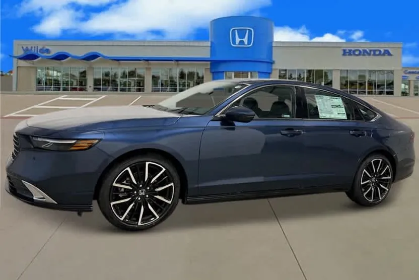 2025 Honda Accord Hybrid Touring photo 1
